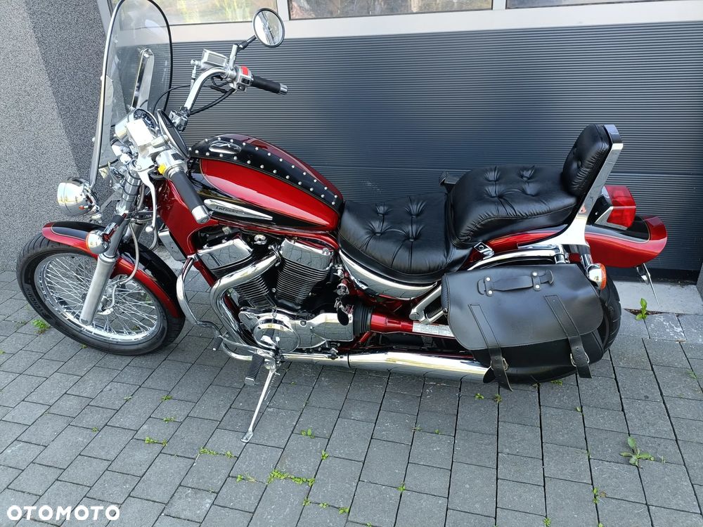 Suzuki Intruder - 13