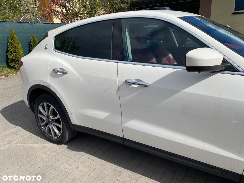 Maserati Levante Q4 - 15