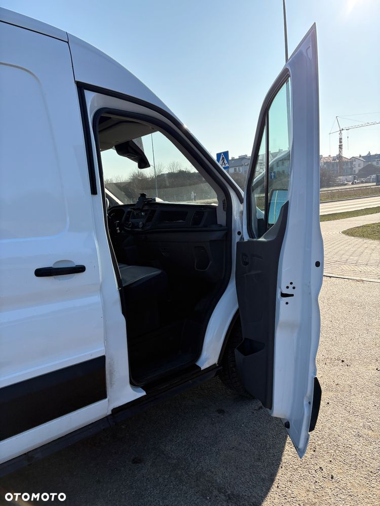 Ford Transit - 13