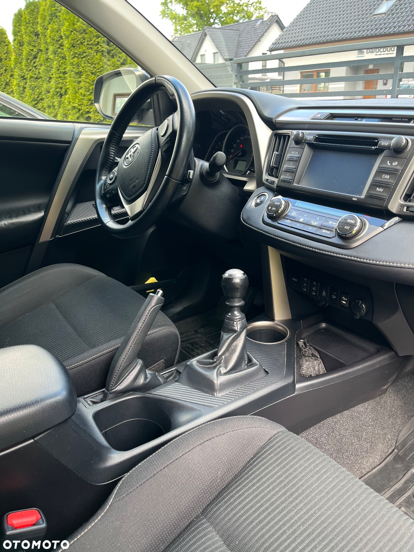 Toyota RAV4 2.0 D-4D Premium - 8