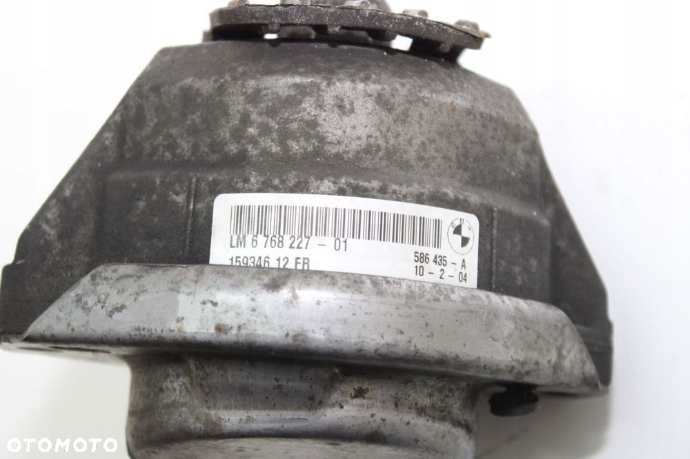 6768227 BMW E64 645I N62 PODUSZKA SILNIKA - 5