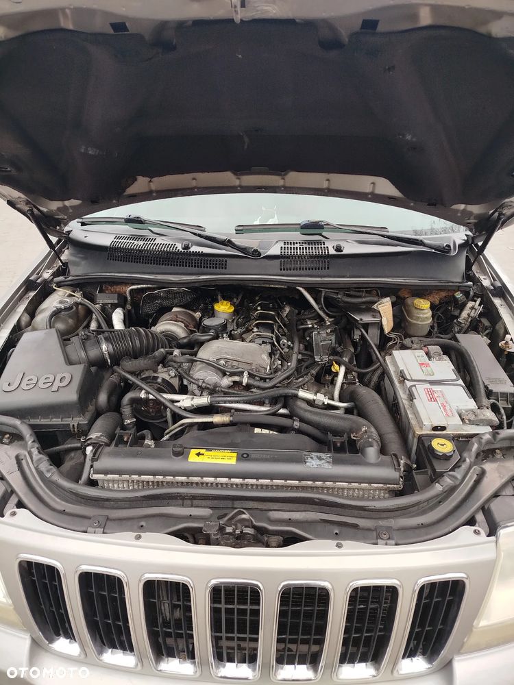 Jeep Grand Cherokee 2.7 CRD Limited - 22