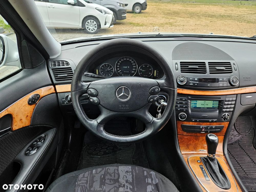 Mercedes-Benz Klasa E 220 CDI Automatik Elegance - 12
