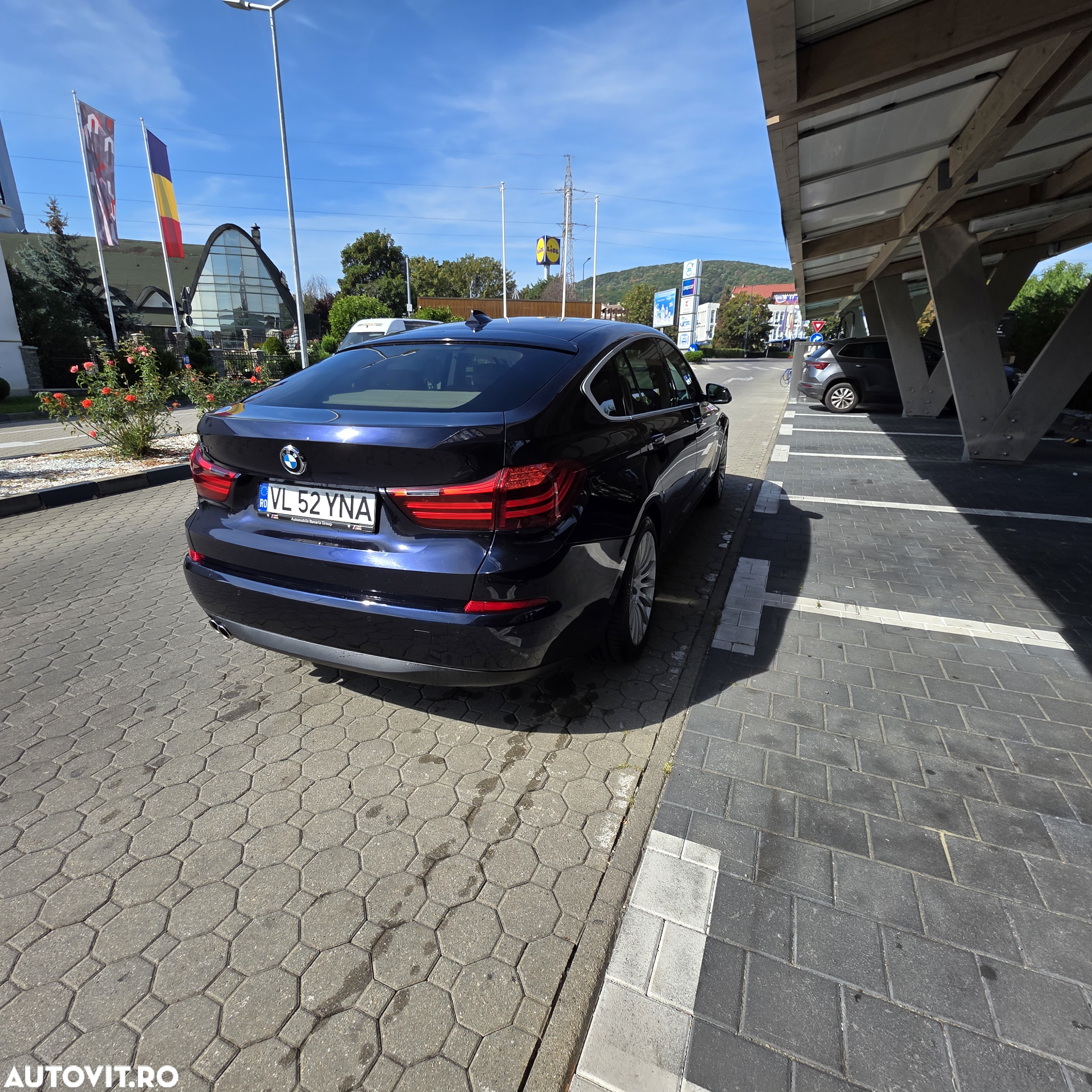BMW Seria 5 530d xDrive AT - 12