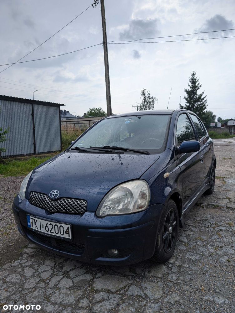 Toyota Yaris - 8