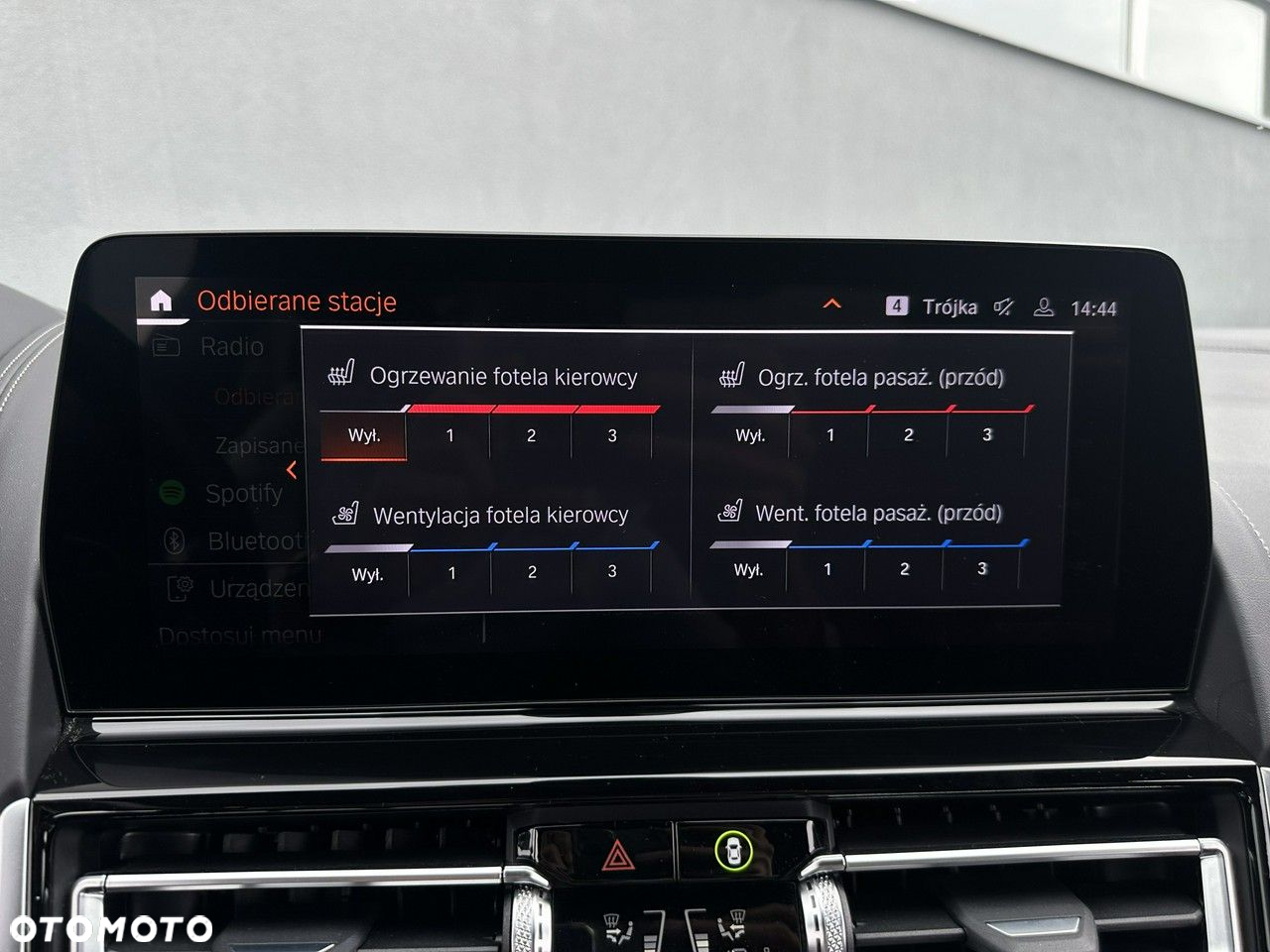 BMW Seria 8 - 18