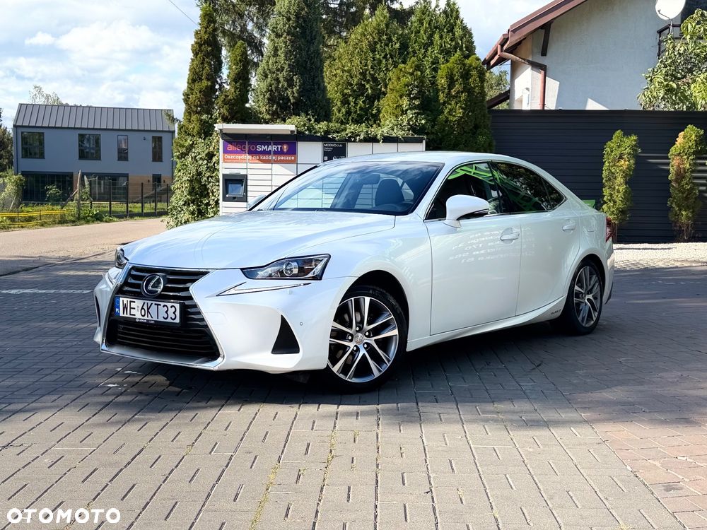Lexus IS 300h Elegance - 2
