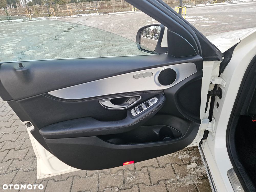 Mercedes-Benz Klasa C 200 (BlueTEC) d 7G-TRONIC Exclusive - 25