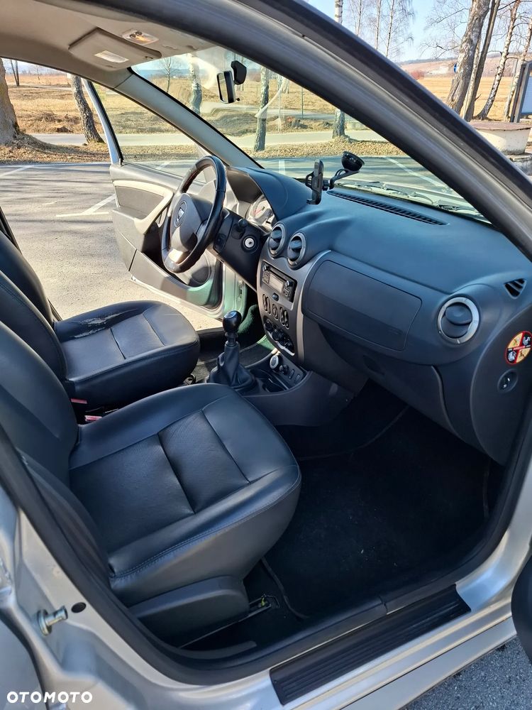 Dacia Duster 1.6 16V 105 4x4 Laureate - 16