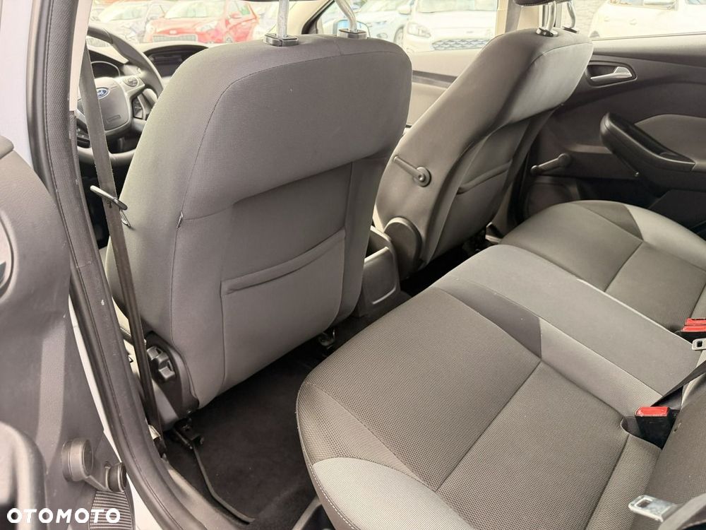 Ford Focus 1.6 TDCi DPF SYNC Edition - 12