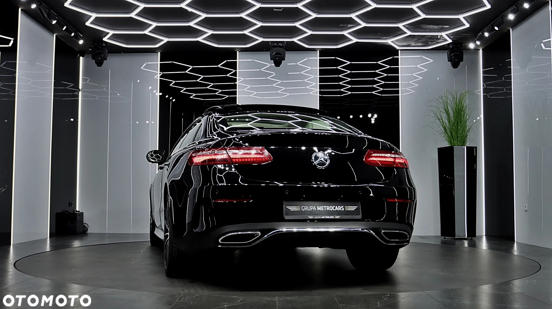 Mercedes-Benz Klasa E 400 d Coupe 4-Matic 9G-TRONIC - 8