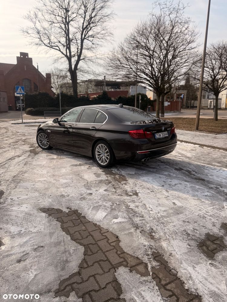 BMW Seria 5 520d xDrive Luxury Line - 4