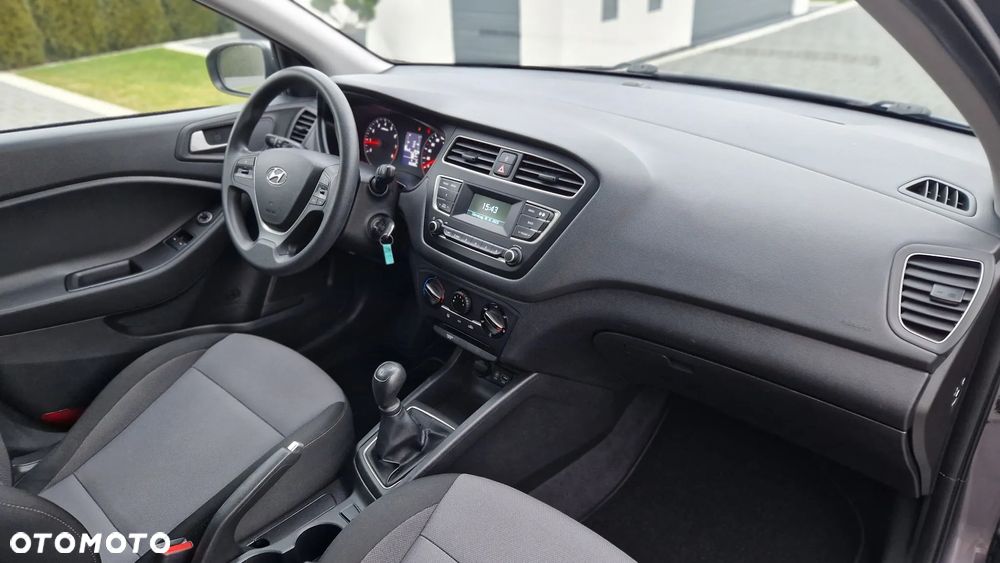 Hyundai i20 1.2 Select - 12