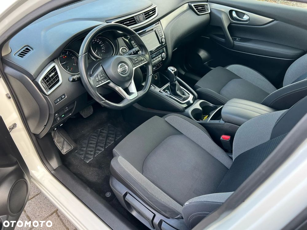Nissan Qashqai - 11