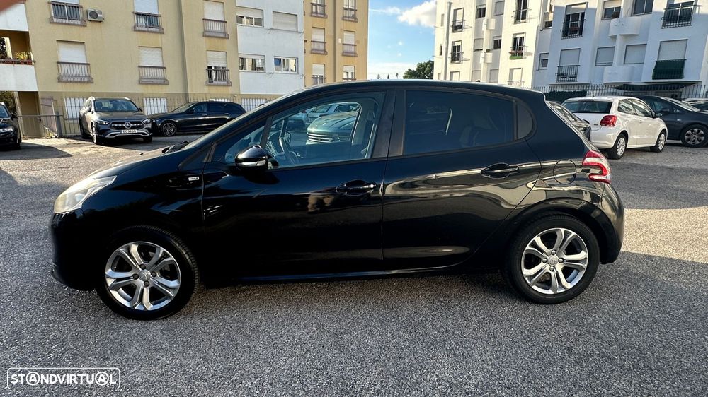 Peugeot 208 1.2 PureTech Style - 6