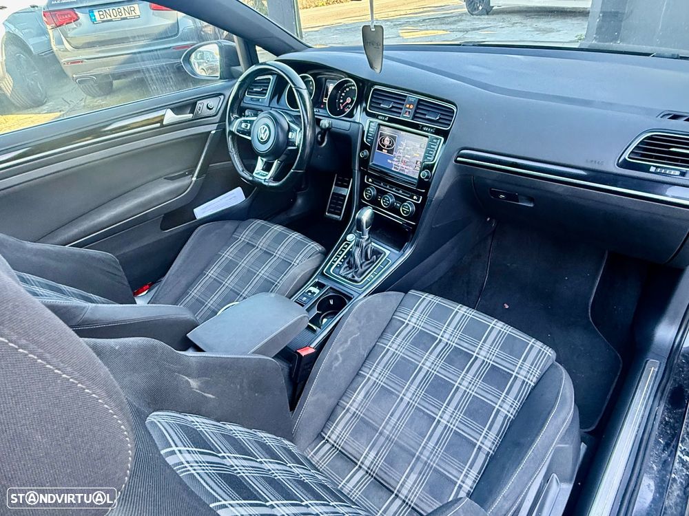 VW Golf 2.0 TDi GTD DSG - 7