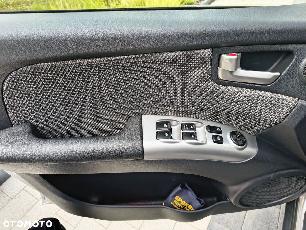 Kia Sportage 2.0 2WD LX - 24