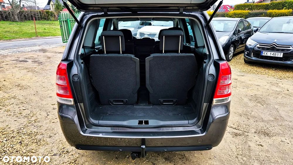 Opel Zafira 1.8 Cosmo EU5 - 33