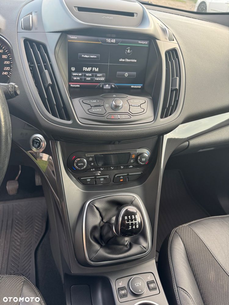 Ford Kuga 1.5 EcoBoost 2x4 Titanium - 15