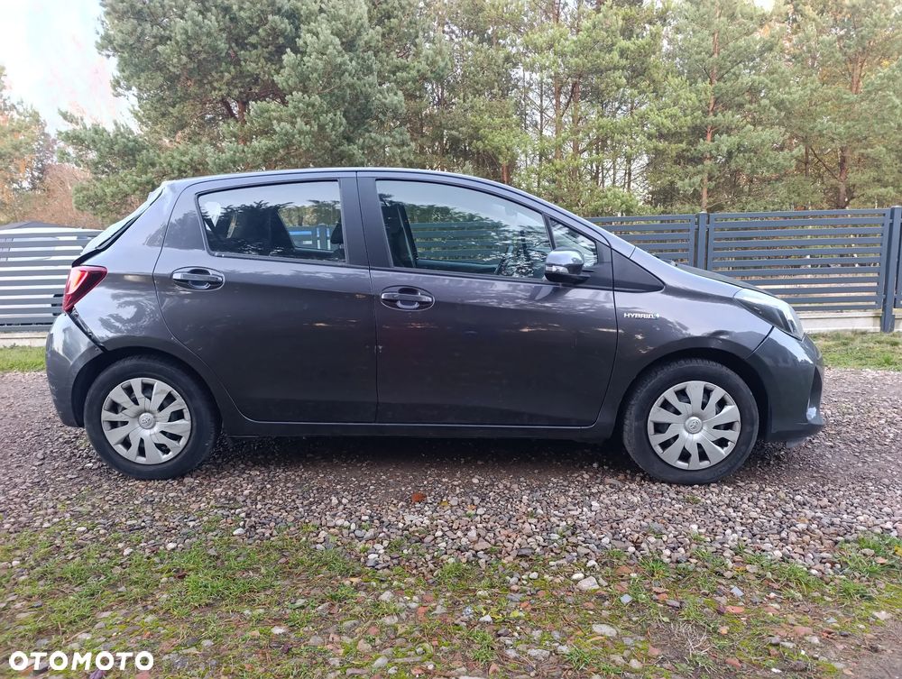 Toyota Yaris Hybrid 1.5 VVT-i - 3
