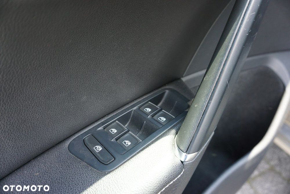 Volkswagen Golf - 9
