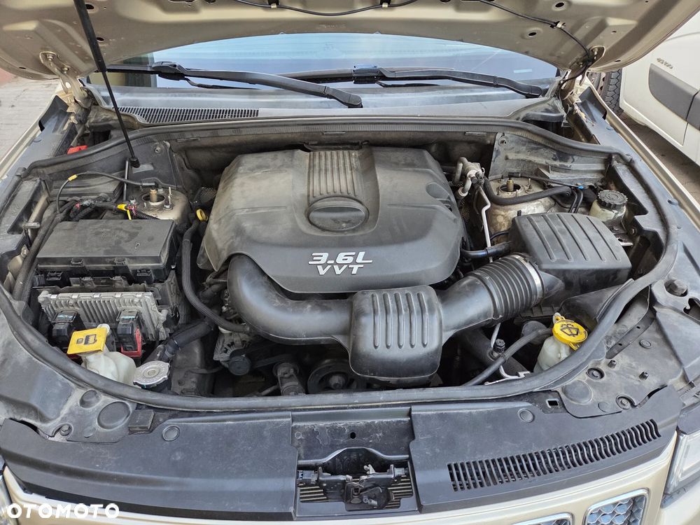 Jeep Grand Cherokee - 29