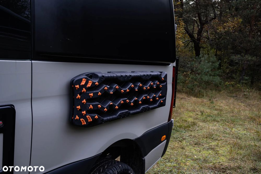 Mercedes-Benz Sprinter - 3