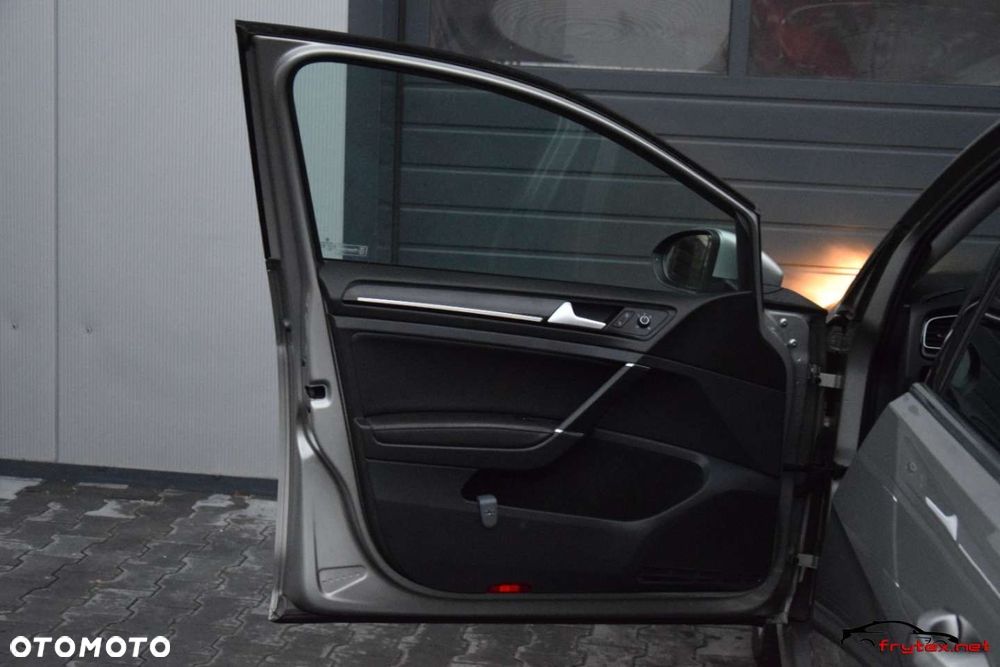 Volkswagen Golf Variant - 16