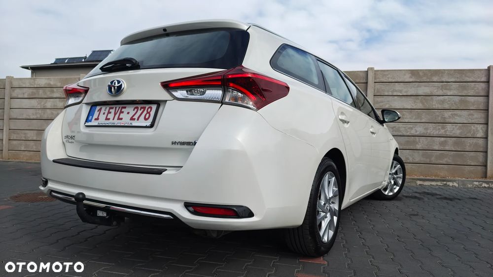 Toyota Auris 1.8 HSD Luna - 24
