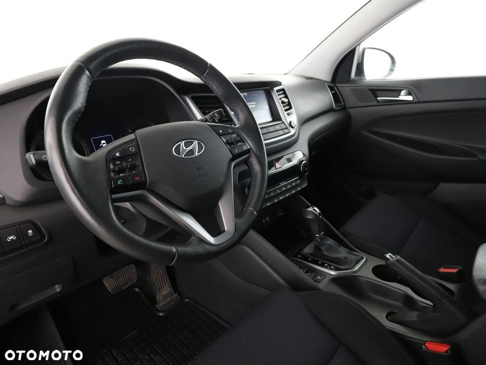 Hyundai Tucson 2.0 CRDi 4WD Automatik Advantage - 15