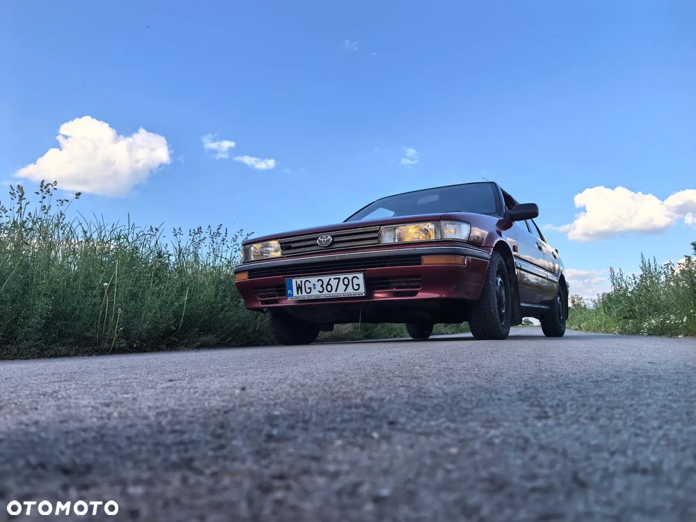 Toyota Corolla 1.6 GL - 18