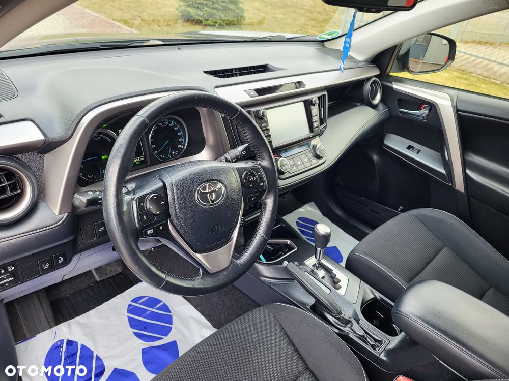 Toyota RAV4 Hybrid Premium 4x2 - 16