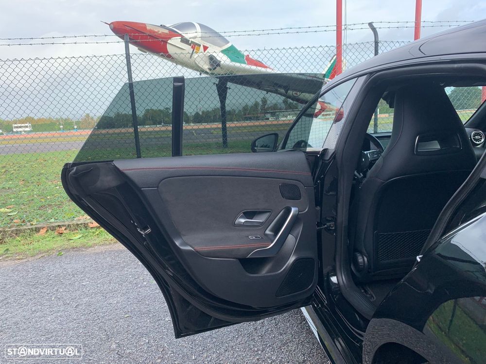 Mercedes-Benz CLA 200 d Shooting Brake AMG Line Aut. - 37