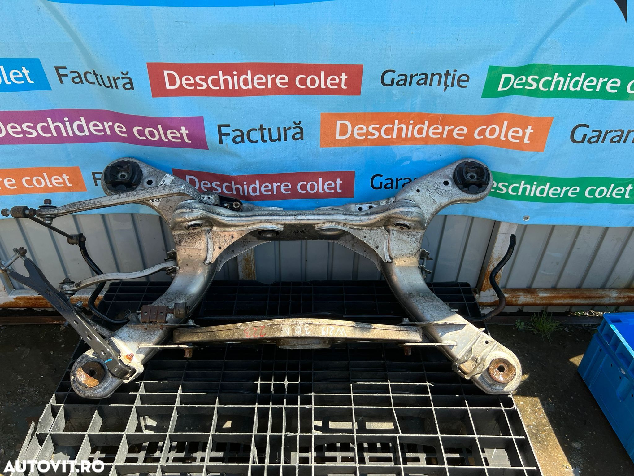 Punte spate Mercedes Cls W219 2008 - 1