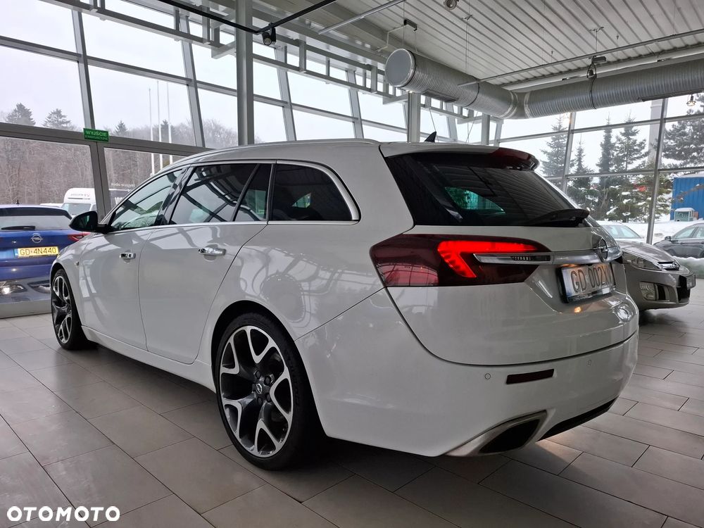 Opel Insignia 2.8 T V6 OPC - 3