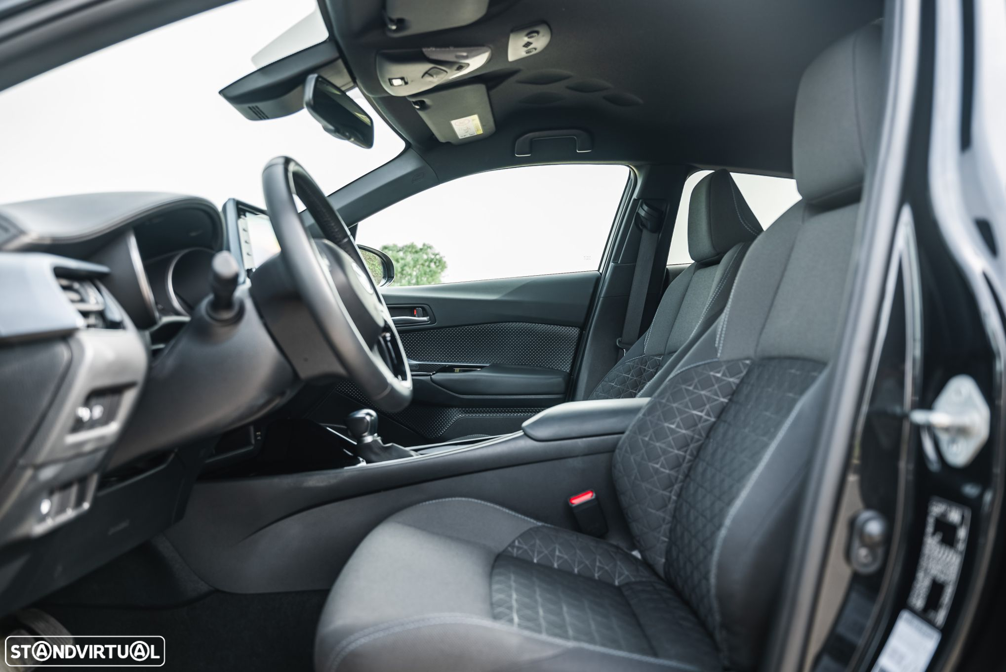 Toyota C-HR - 12