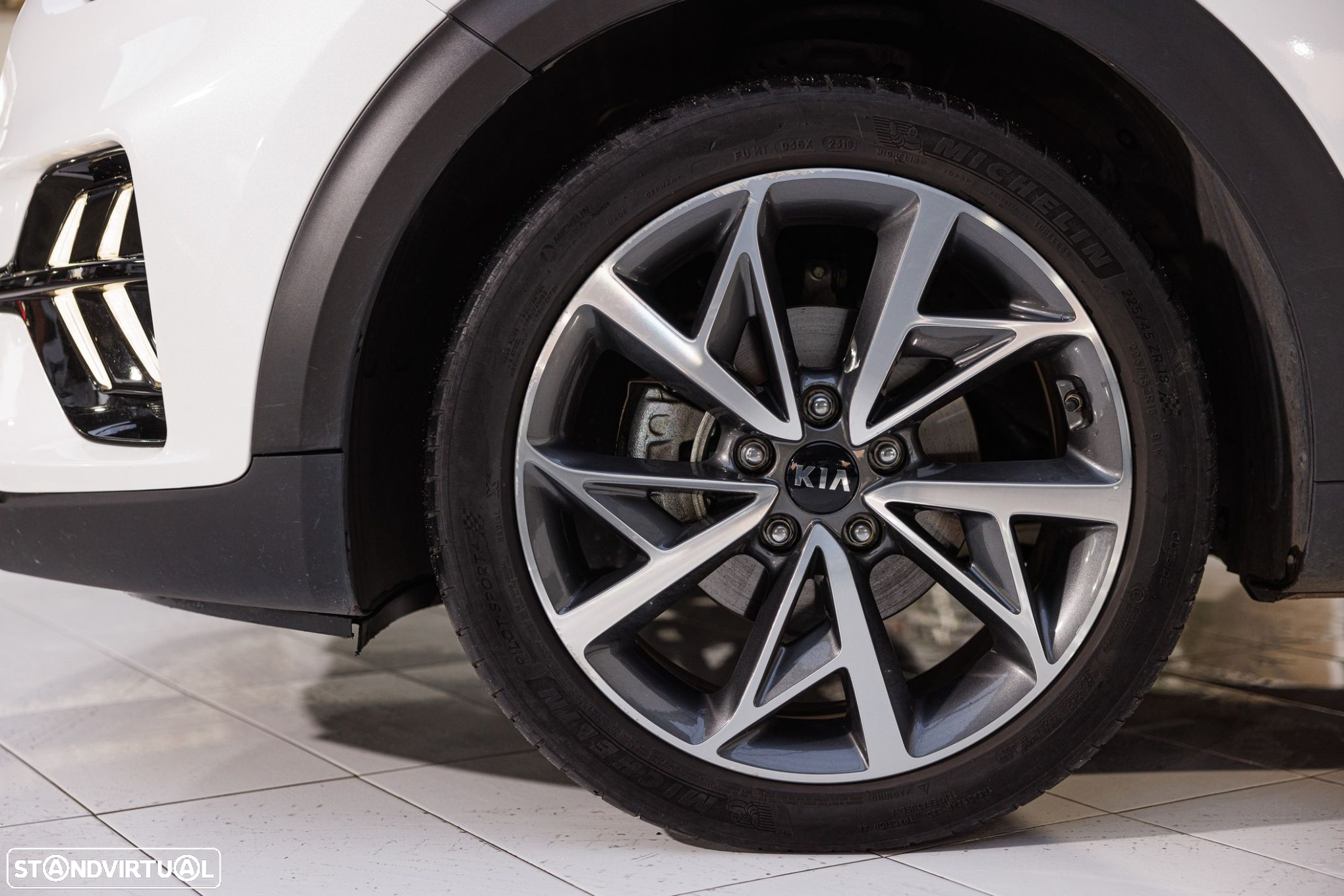 Kia Niro 1.6 GDi HEV Urban - 32