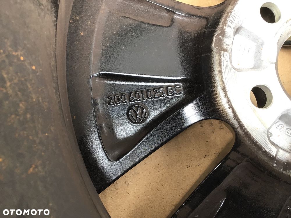 Felga Aluminiowa 1szt VW Polo 2G0 5.5x15 et40 5x100 - 2