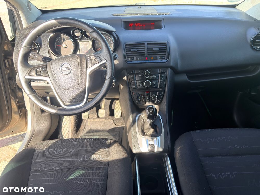 Opel Meriva - 9