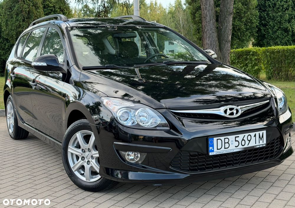 Hyundai i30 i30cw 1.4 UEFA EURO 2012 Edition