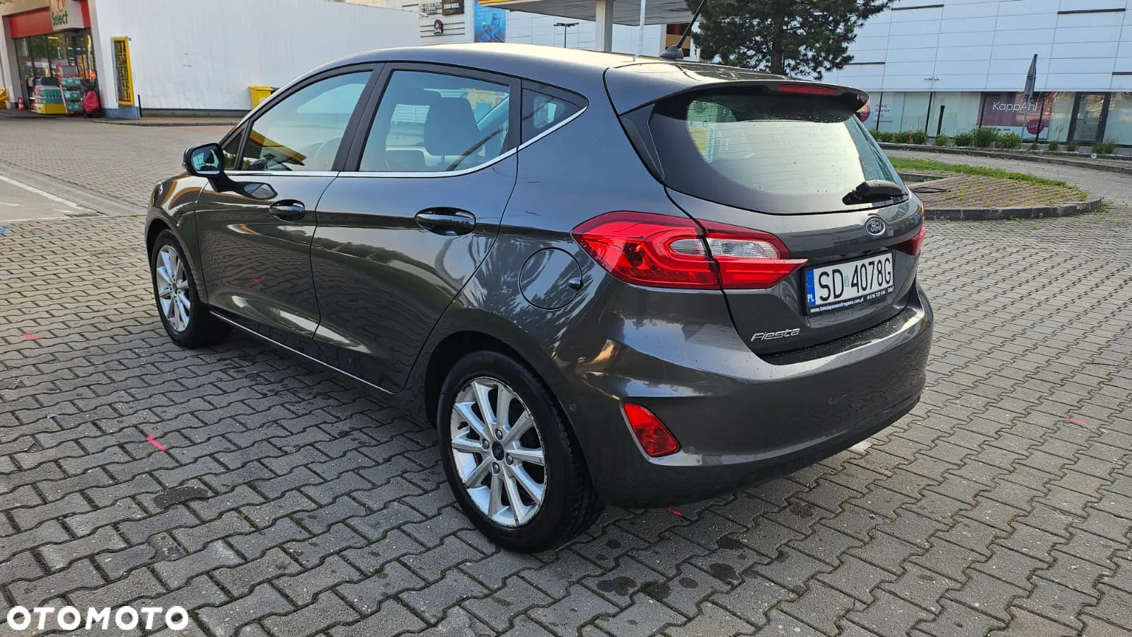 Ford Fiesta 1.0 EcoBoost Titanium - 12
