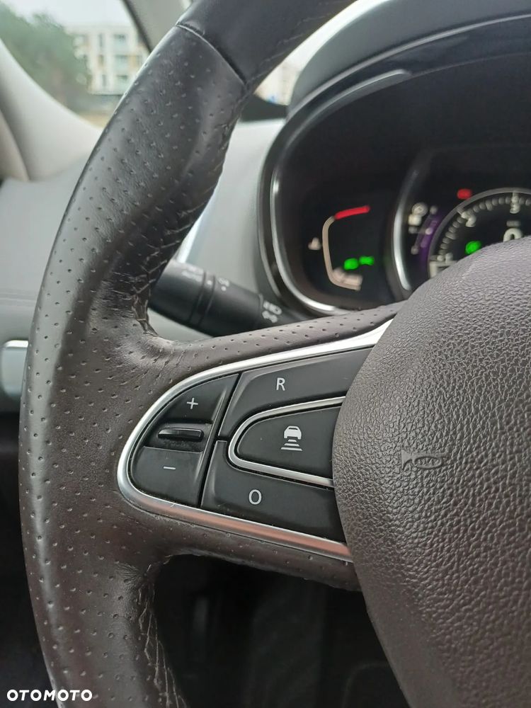 Renault Espace 1.6 dCi Energy Initiale Paris EDC 7os - 36