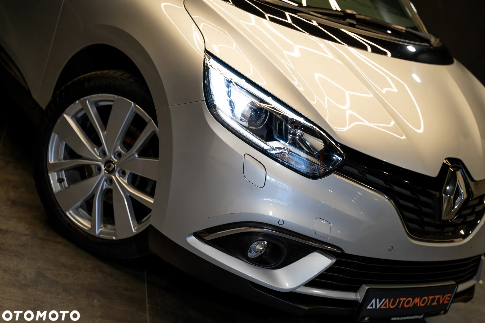 Renault Grand Scenic TCe 115 GPF LIMITED - 3