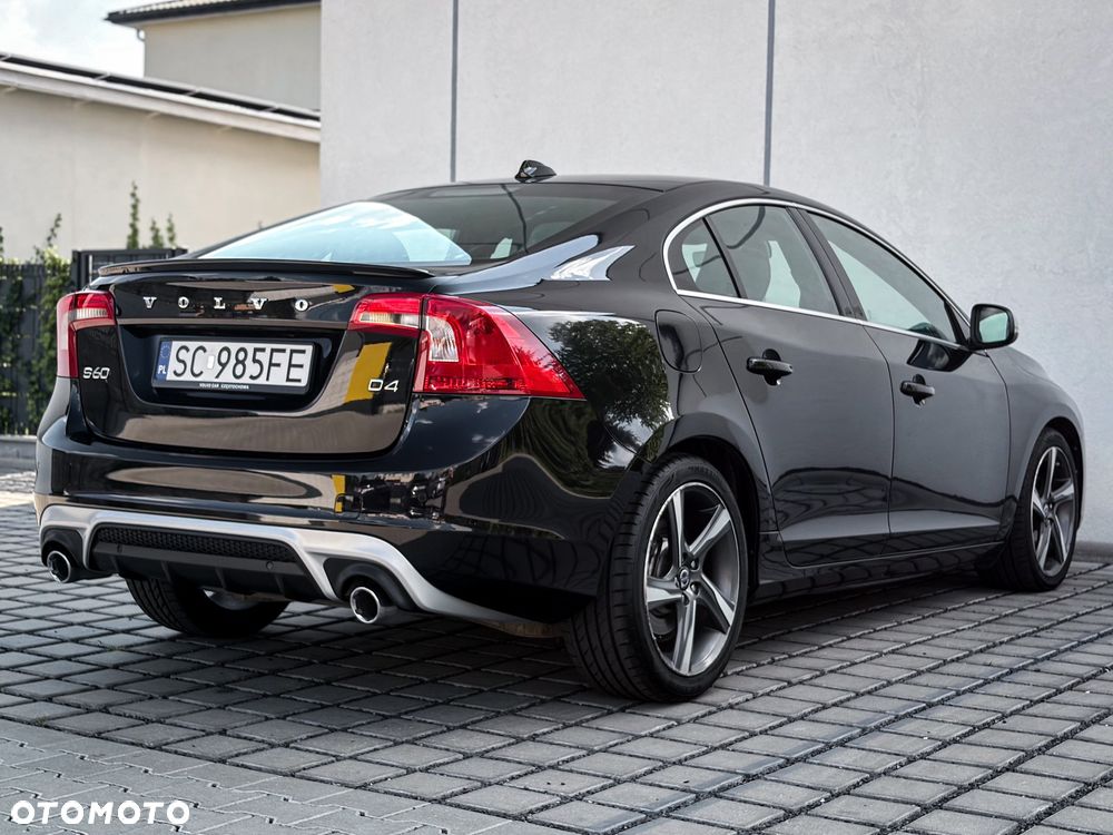 Volvo S60 D4 Geartronic Momentum - 11