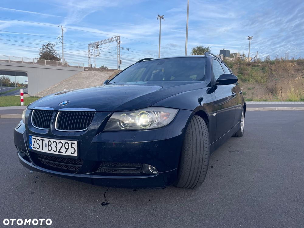 BMW Seria 3 - 16