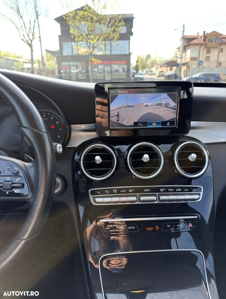 Mercedes-Benz C - 9