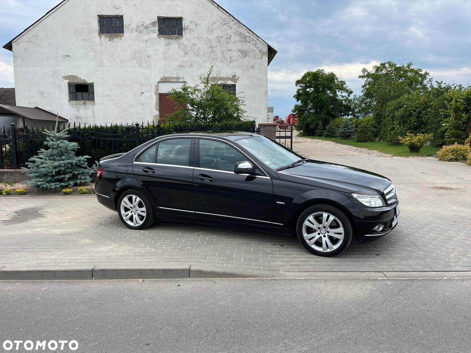 Mercedes-Benz Klasa C 320 T CDI 7G-TRONIC Avantgarde Sport Edition - 3