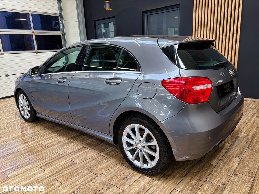 Mercedes-Benz Klasa A 200 (BlueEFFICIENCY) Urban - 11
