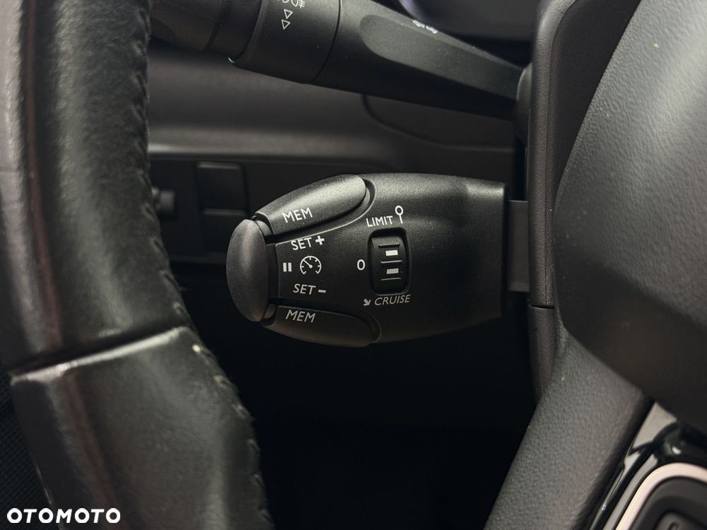 Citroën C3 1.2 PureTech Shine - 22