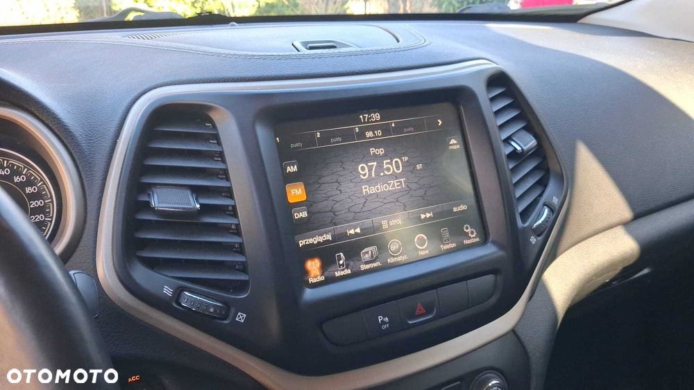 Jeep Cherokee - 7